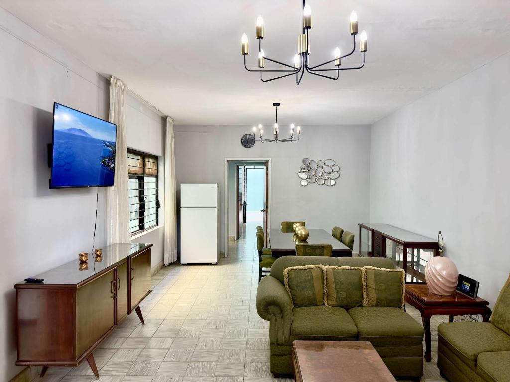 Villa by Centro Medico Occidente 3 br