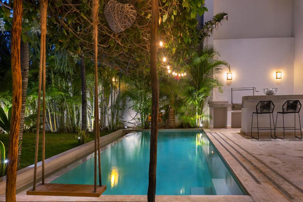 Stunning 4BR Villa with Private Pool La Veleta Retreat